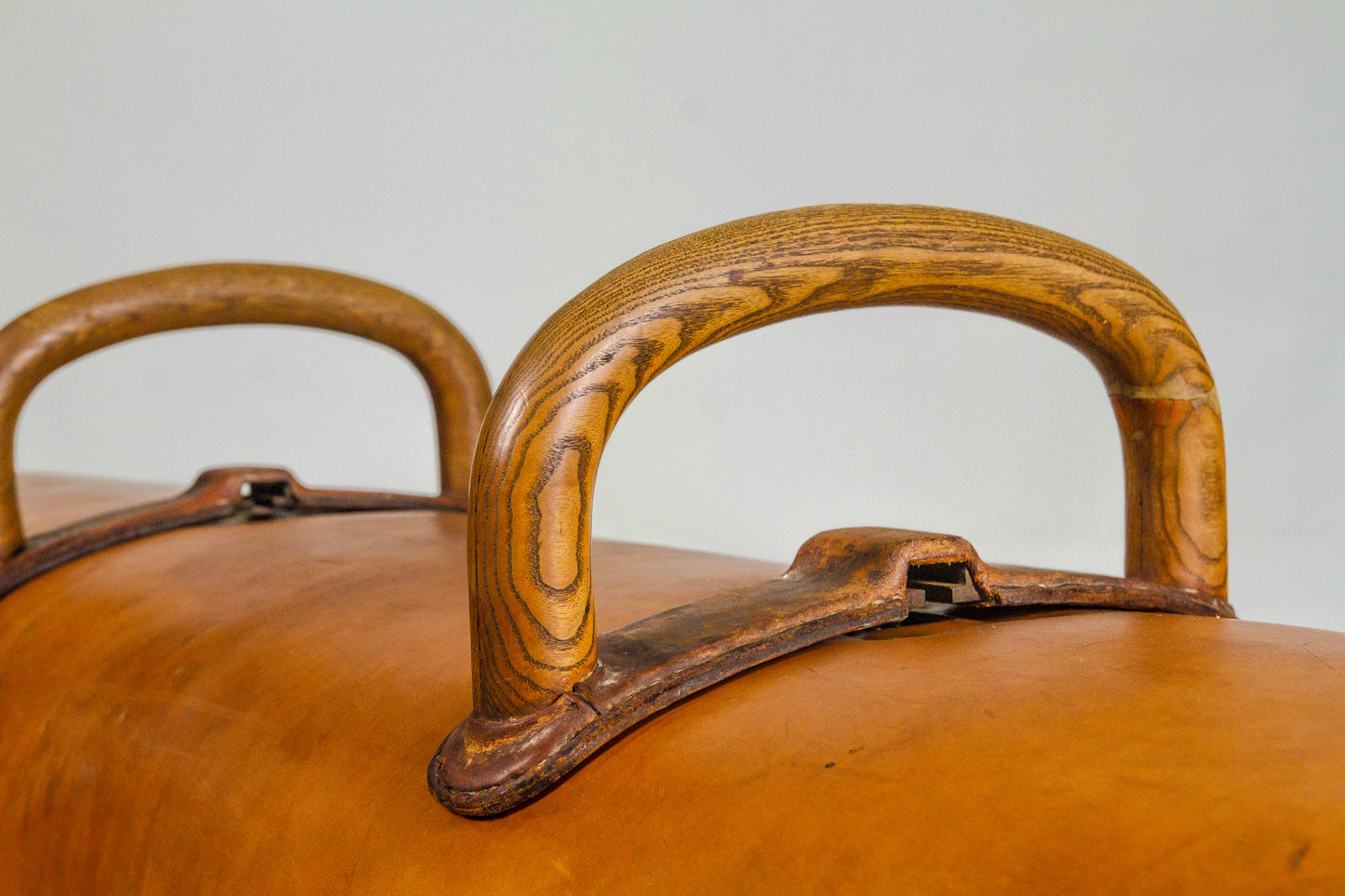 Vintage 1930s Leather Gym Bench with handels – Restored Pommel Horse from Czechoslovakia