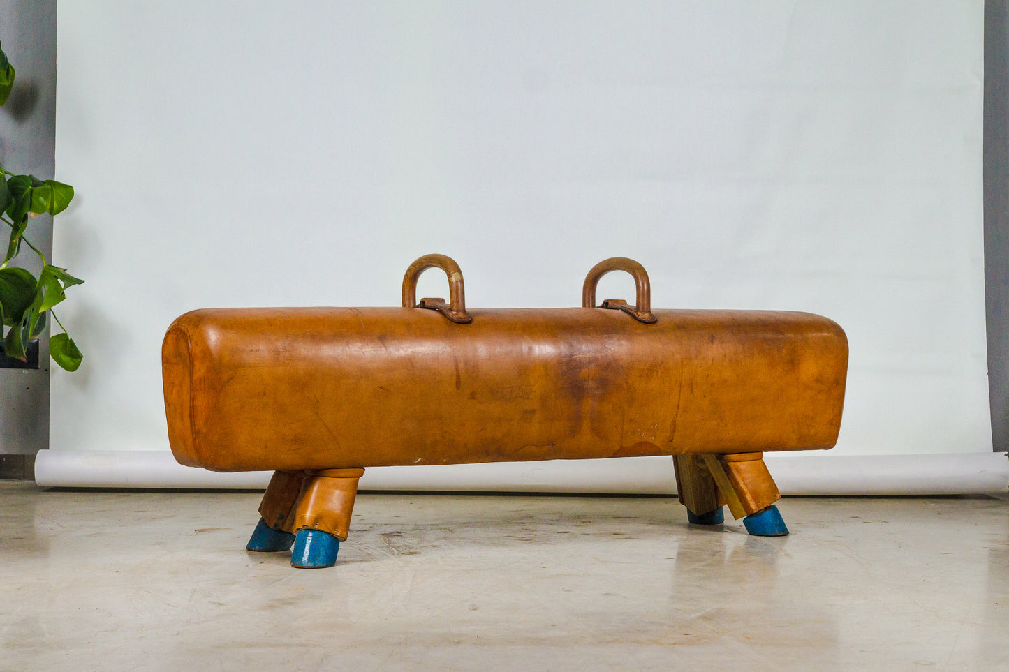 Vintage 1930s Leather Gym Bench with handels – Restored Pommel Horse from Czechoslovakia