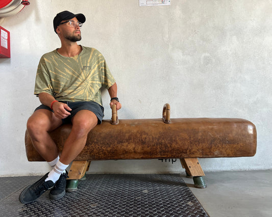 Vintage 1930s Leather Gym Bench with handels – Restored Pommel Horse from Czechoslovakia