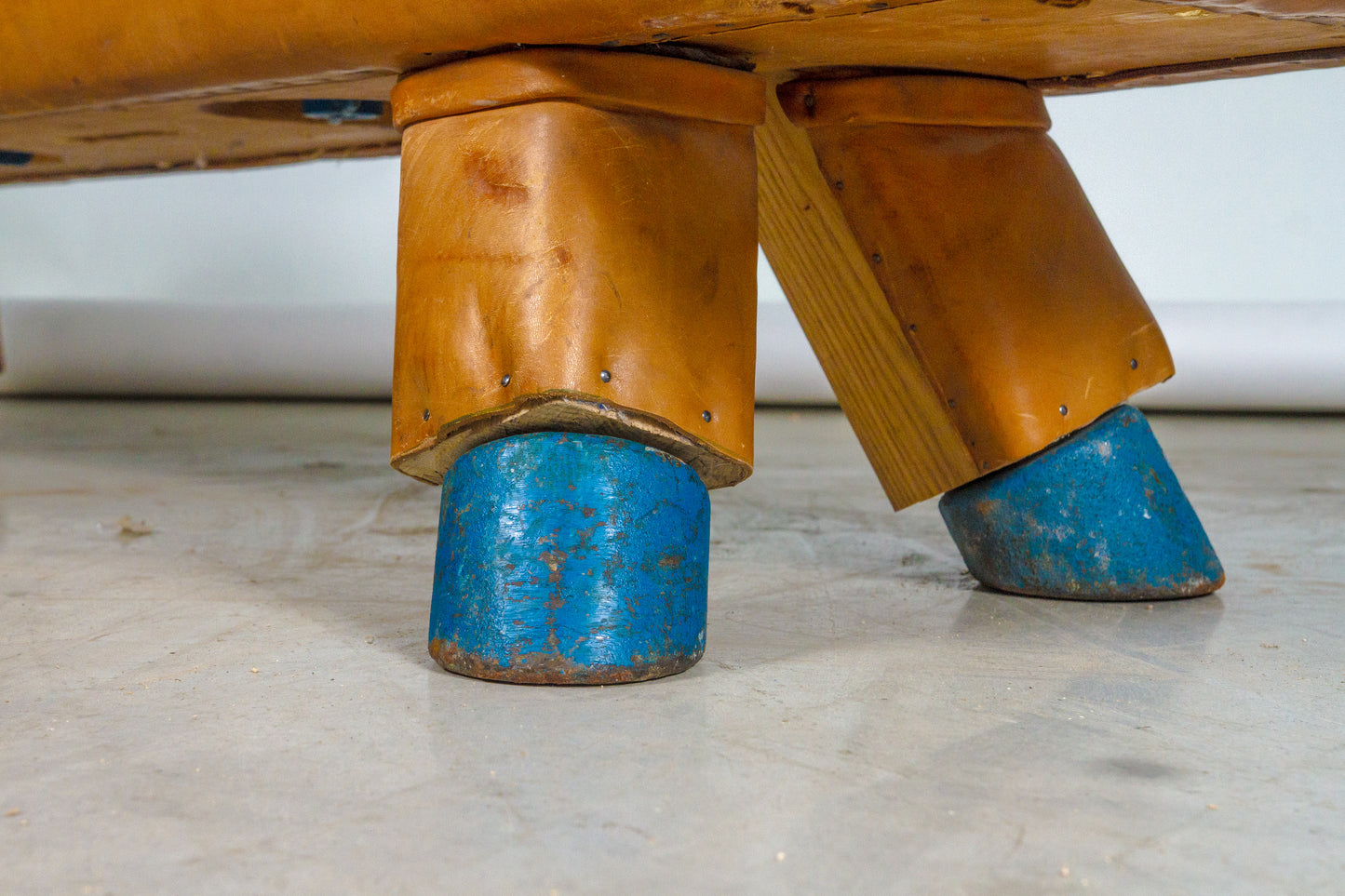 Vintage 1930s Leather Gym Bench with handels – Restored Pommel Horse from Czechoslovakia